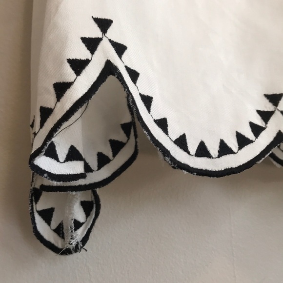 Detailed loose cropped tank - Picture 2 of 2